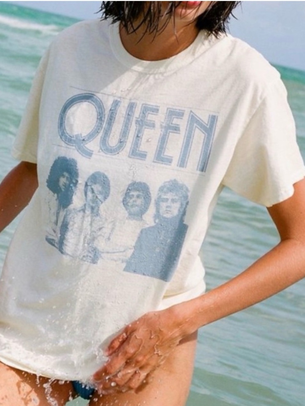 Queen Official Merch Band T Shirt M Cream Blue Graphic Rock Tee Urban Outfitters